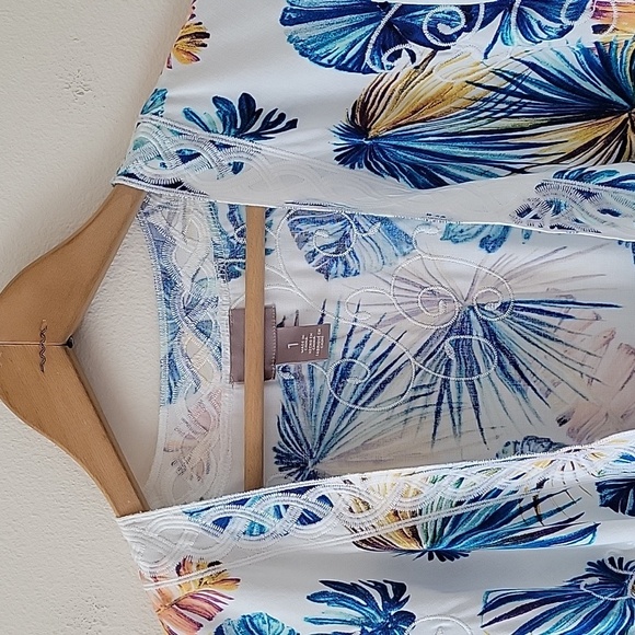 Chico's Palm Print Embroidered Open Front Kimono Size Medium - Picture 2 of 8